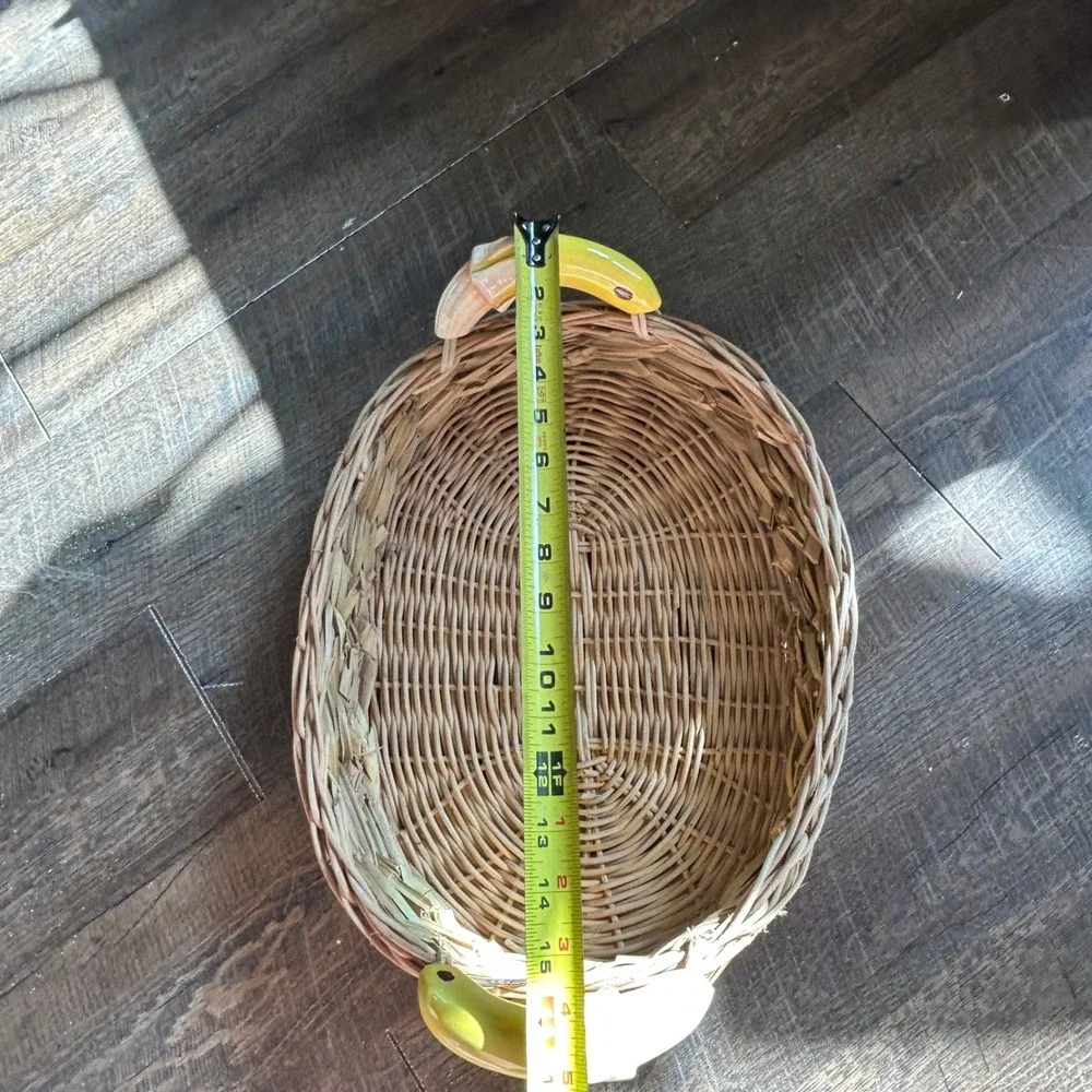 Vintage‎ Wicker Fruit Basket with Ceramic Peeled Banana Handles Oval Tray